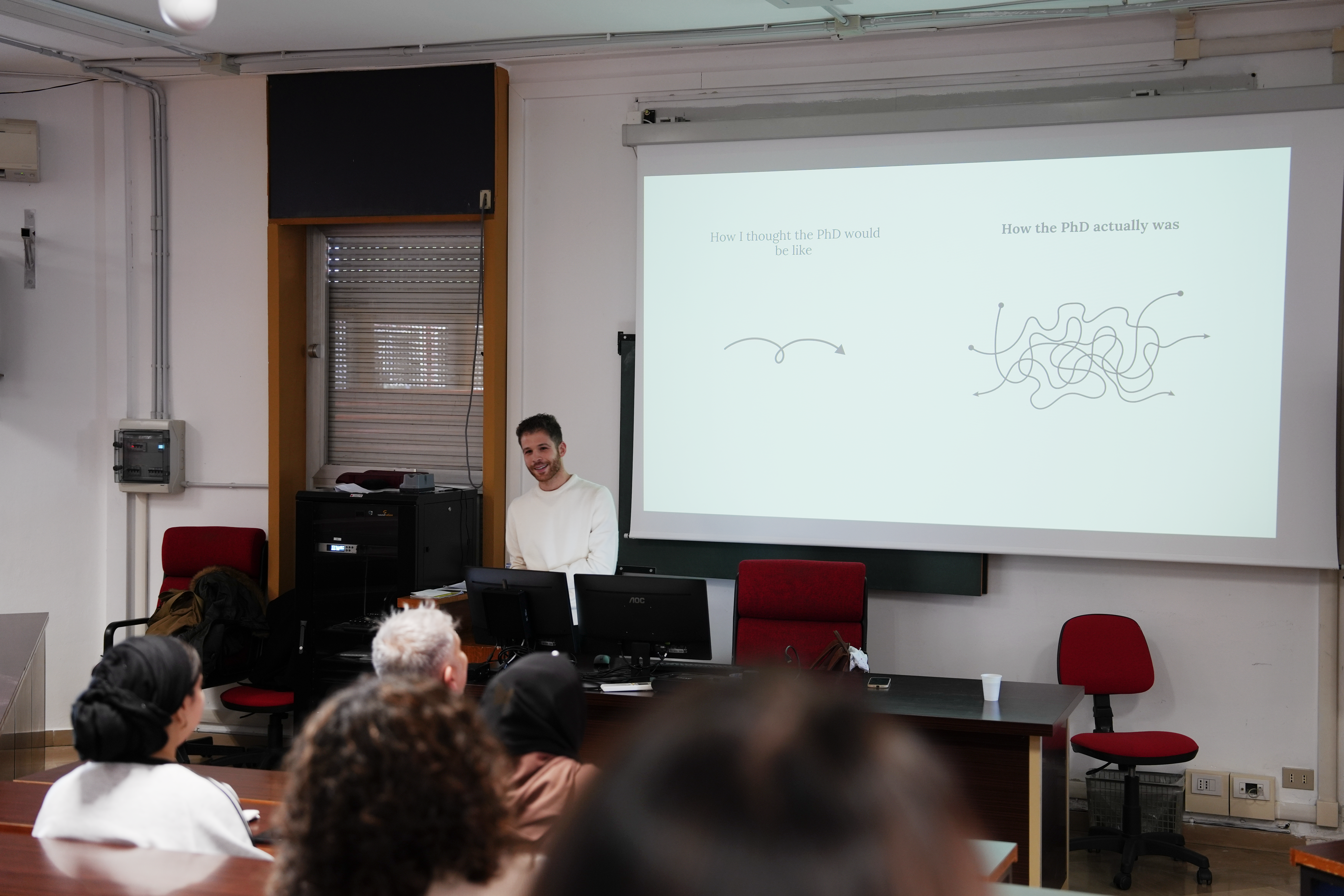 Claudio Murgia (ex dottorando) durante la Giornata del dottorato in Scienze Veterinarie